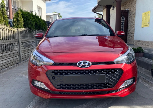 Hyundai i20 cena 37600 przebieg: 107000, rok produkcji 2016 z Dębica małe 562